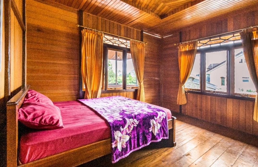 Villa Anjung Balak Чисаруа Экстерьер фото