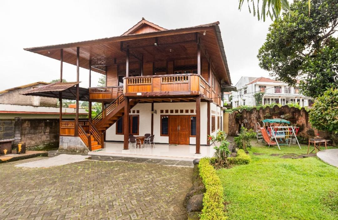 Villa Anjung Balak Чисаруа Экстерьер фото