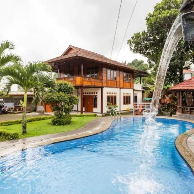 Villa Anjung Balak Чисаруа Экстерьер фото